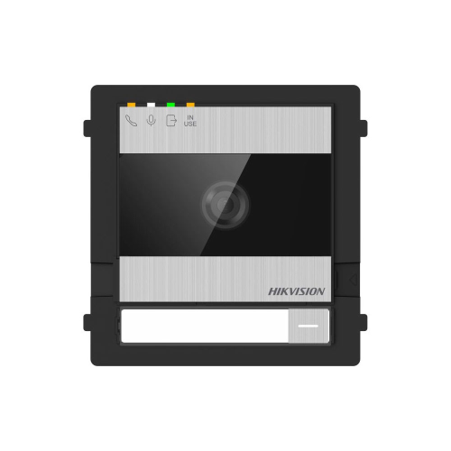 Videocitofono HIKVISION a 2 fili. Telecamera da 2MP con supplemento IR e WDR. 1 pulsante di chiamata singolo o doppio (liberamente regolabile). Microfono e altoparlante integrati. Fino a 2000 utenti. 2 ingressi di allarme. Supporta il controllo di due ser
